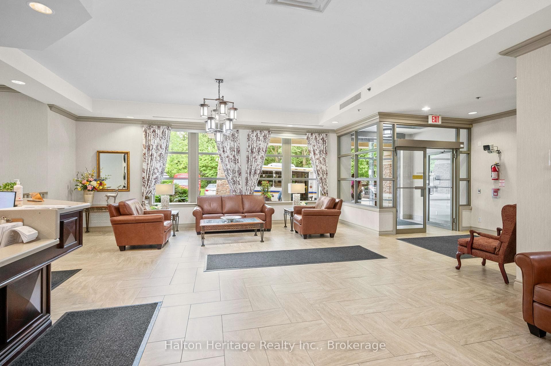 100 Burloak Drive Unit 1105 photo 6