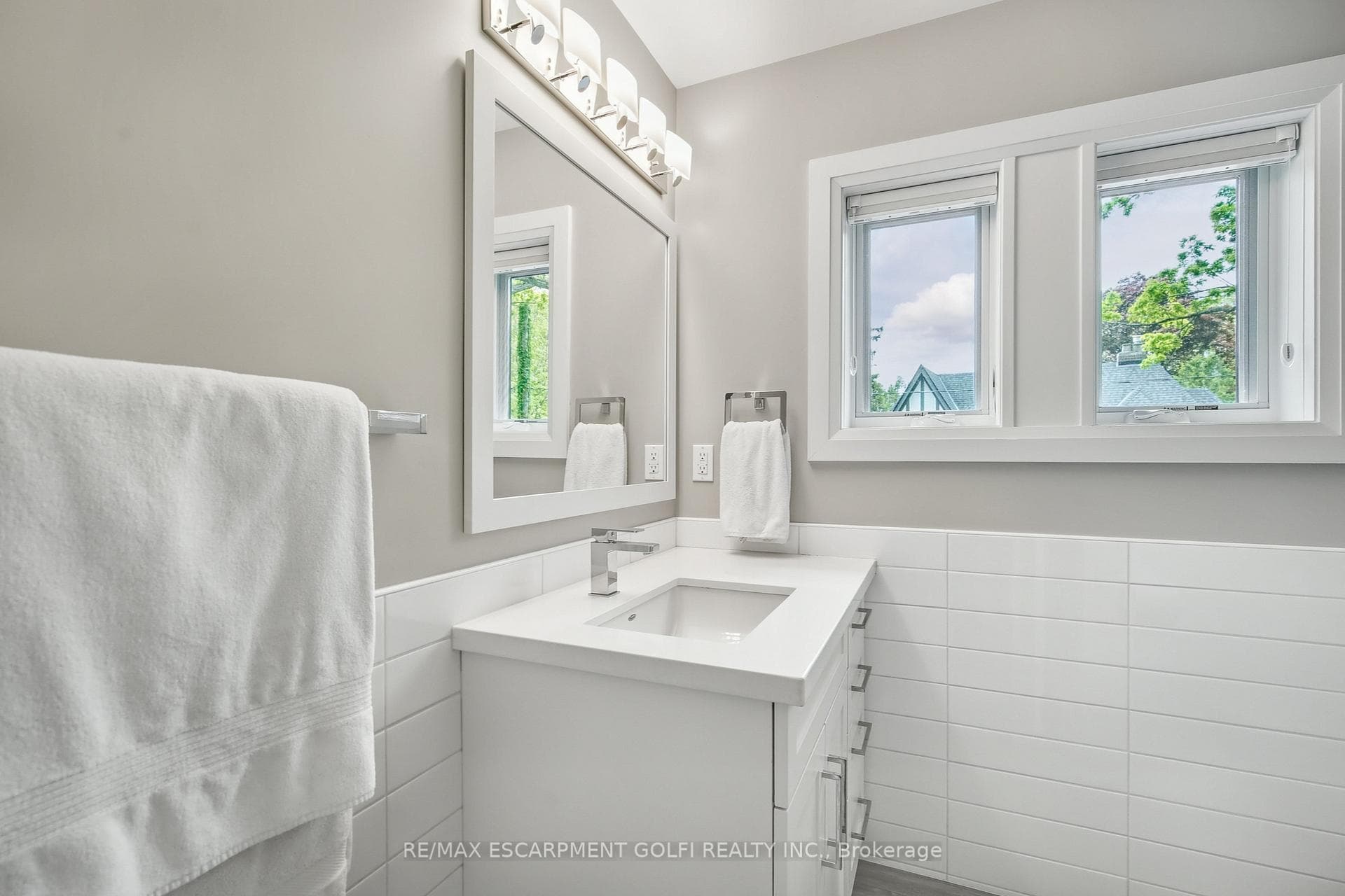 61 Oak Knoll Drive photo 26