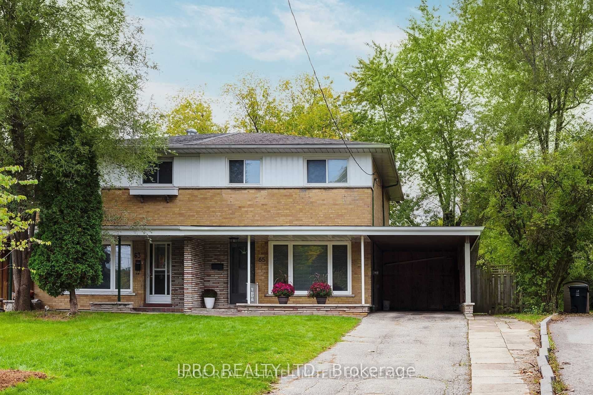 65 Cornerbrook Drive photo 1