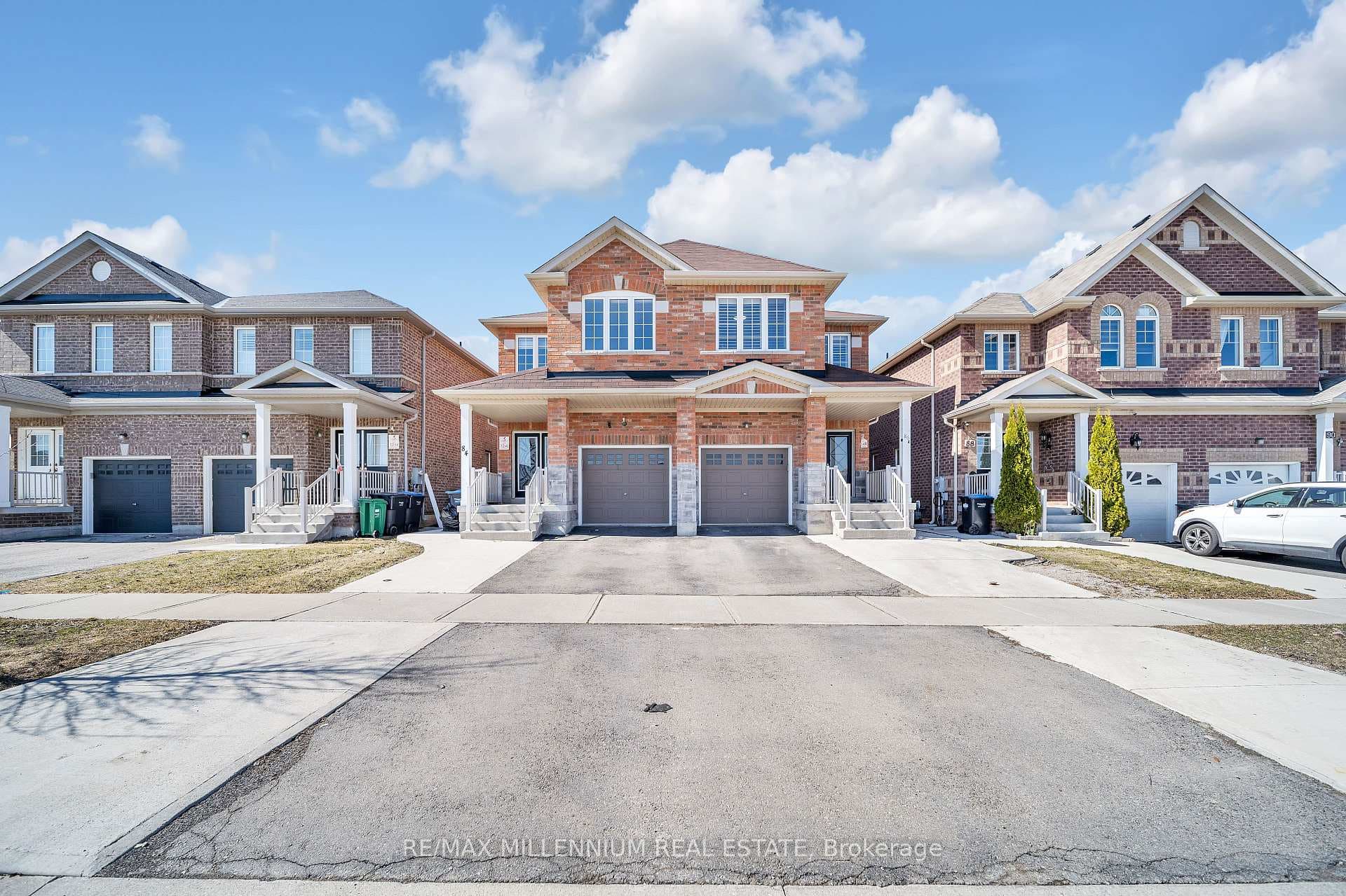 86 Cookview Drive photo 1