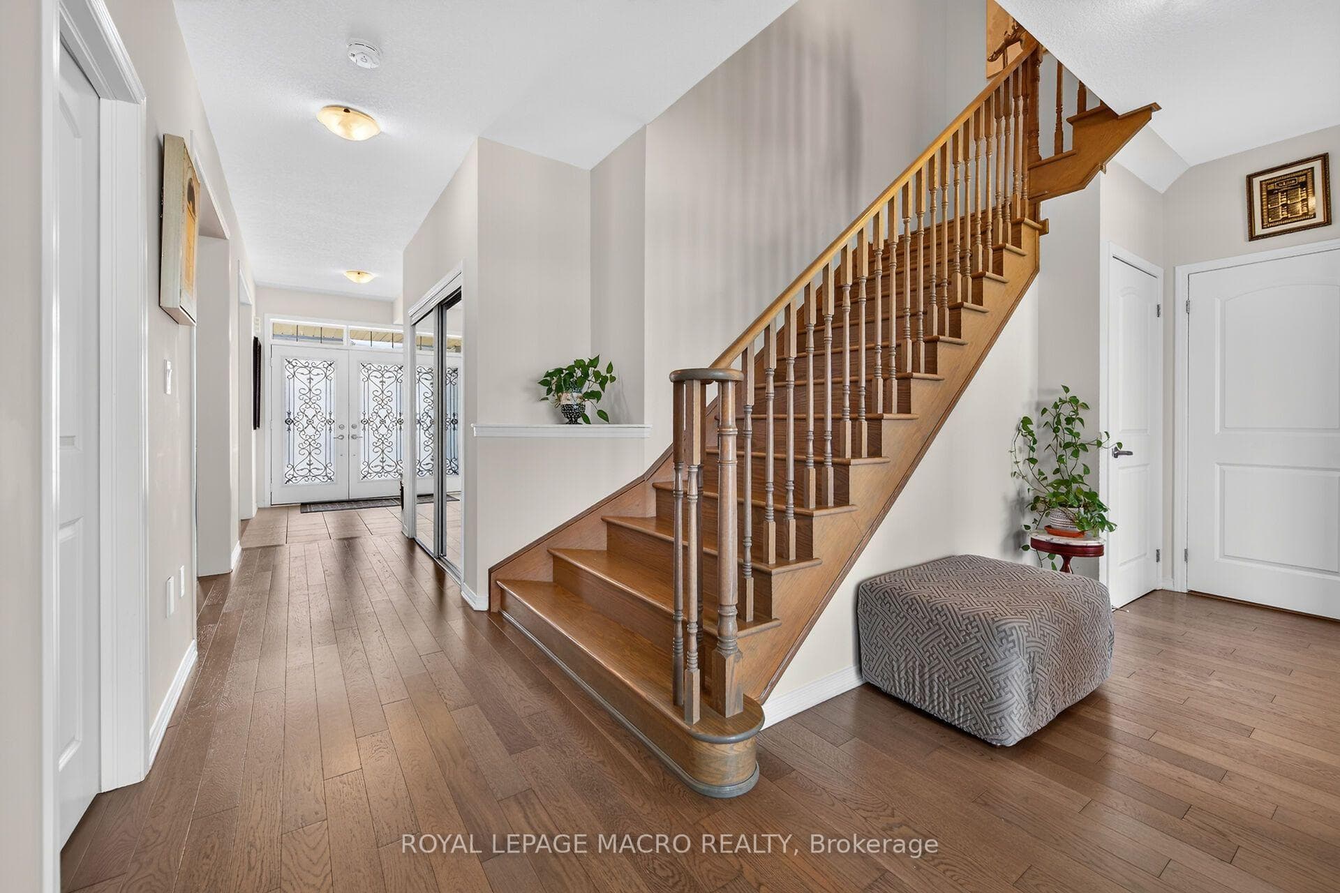 76 McWatters Street photo 17