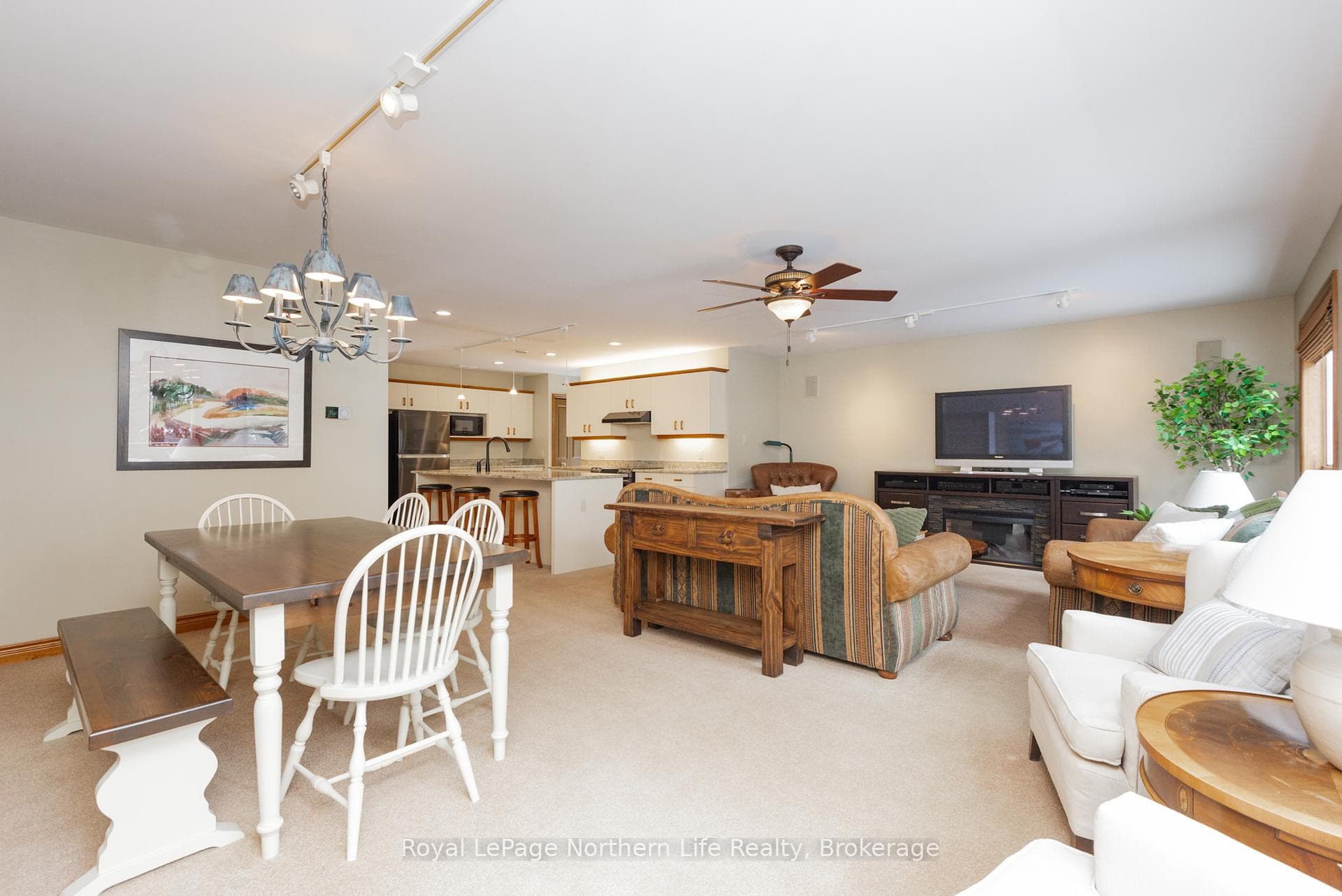 350 Ross Drive photo 6