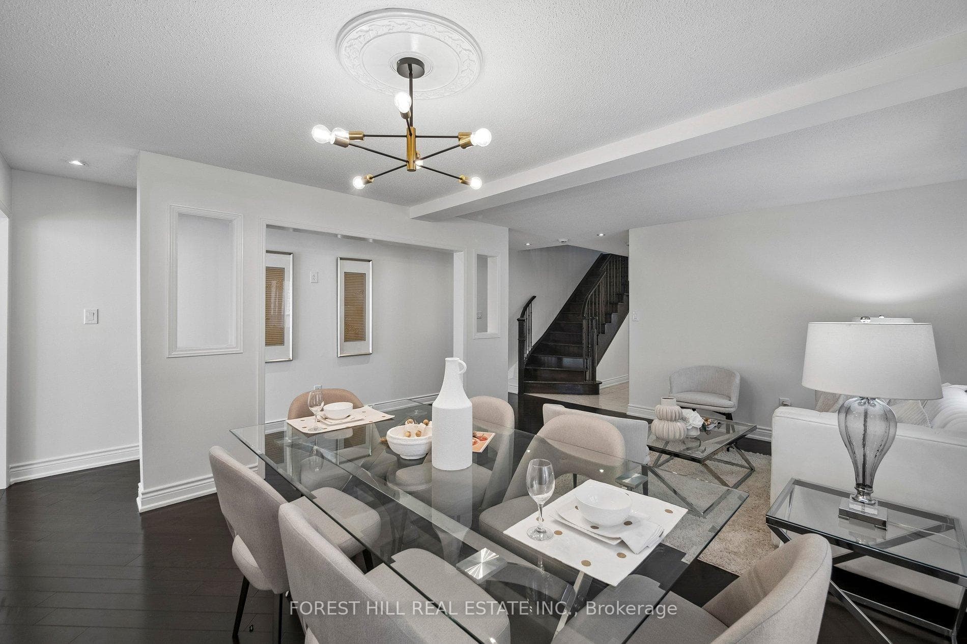 41 Guinevere Road photo 8