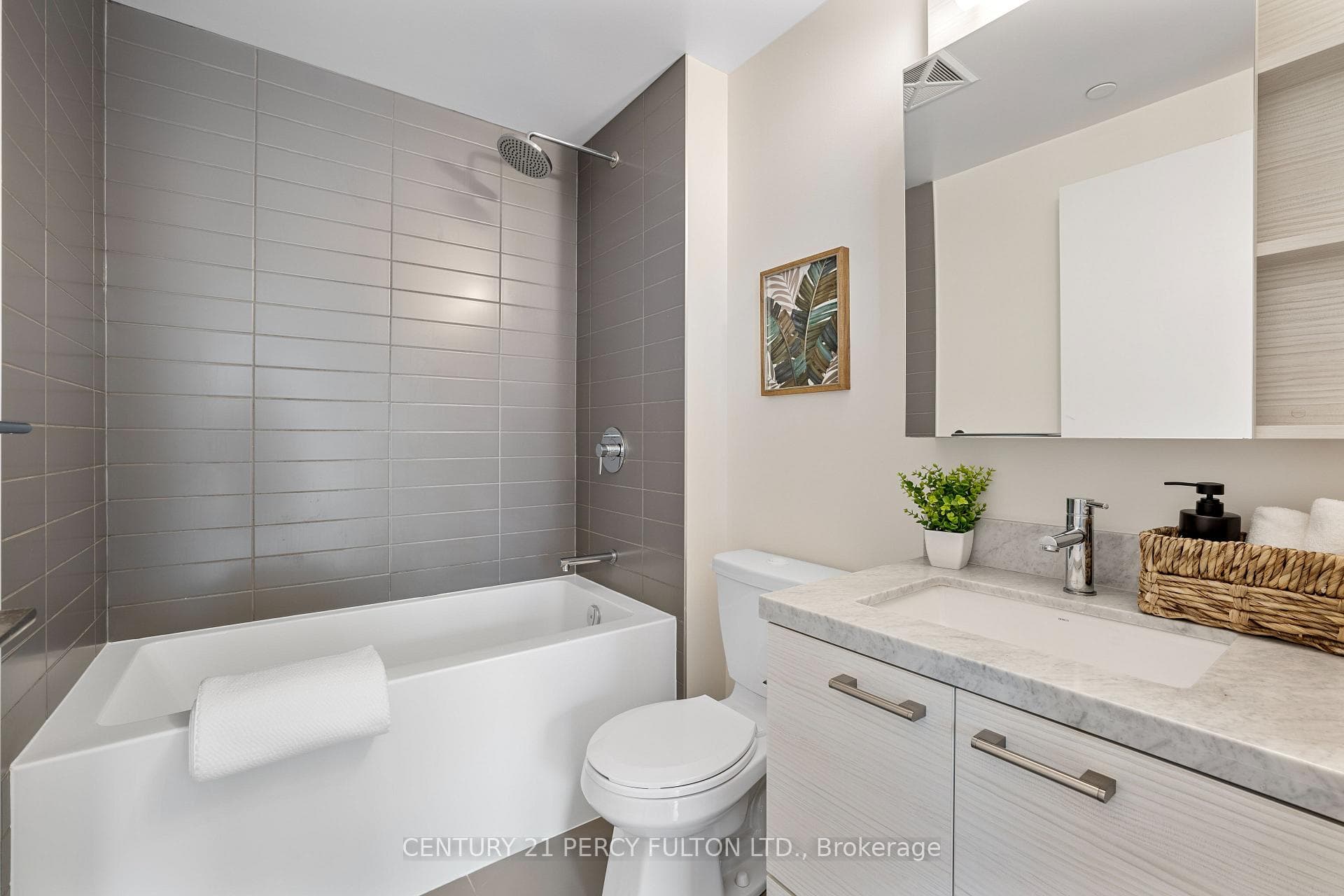 2221 Yonge Street Unit 3108 photo 29