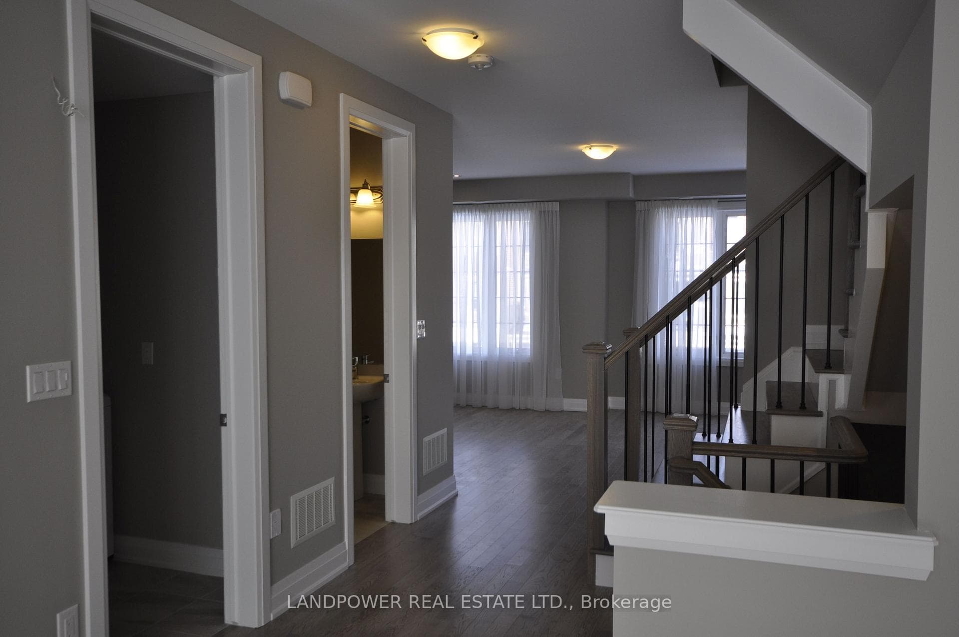 51 Casely Avenue photo 8