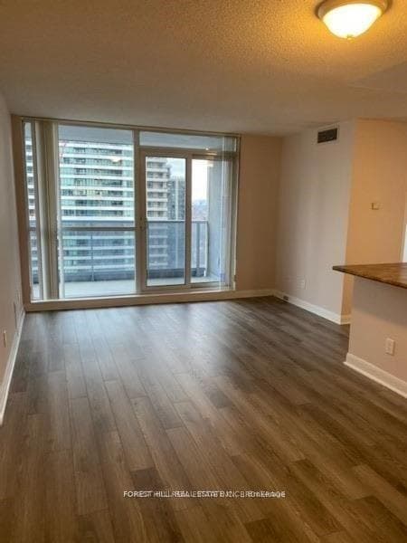4968 Yonge Street Unit 1910 photo 6