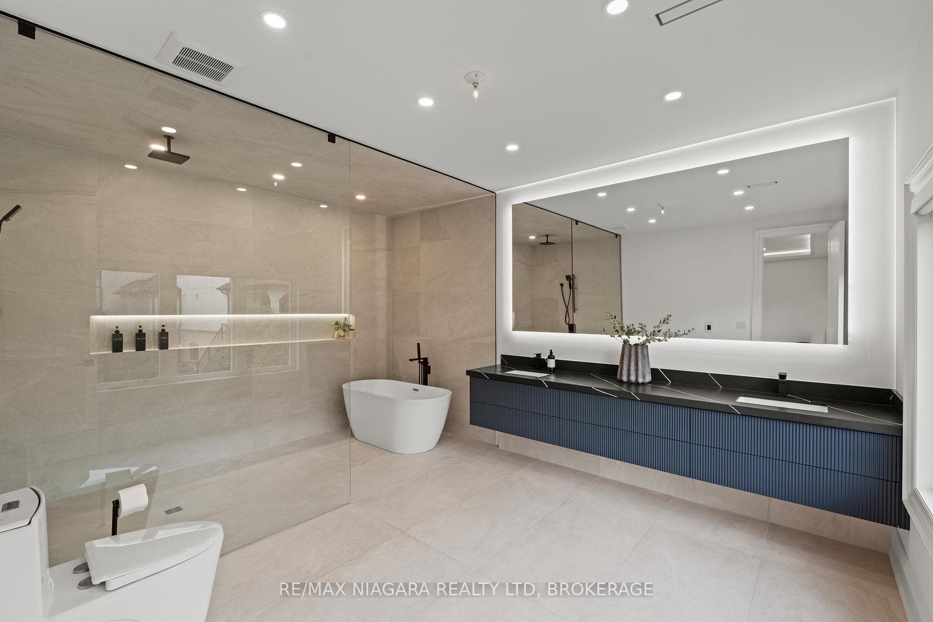 58 Kenmir Avenue photo 25