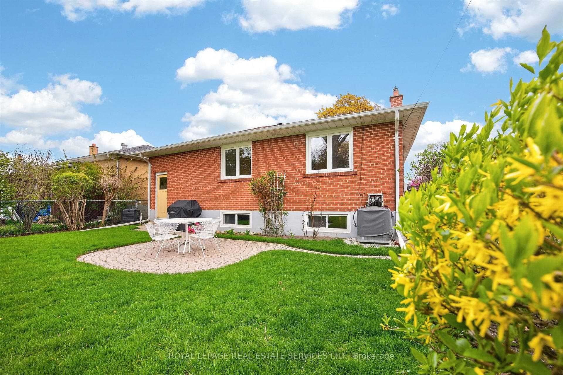 49 Stevenharris Drive photo 32