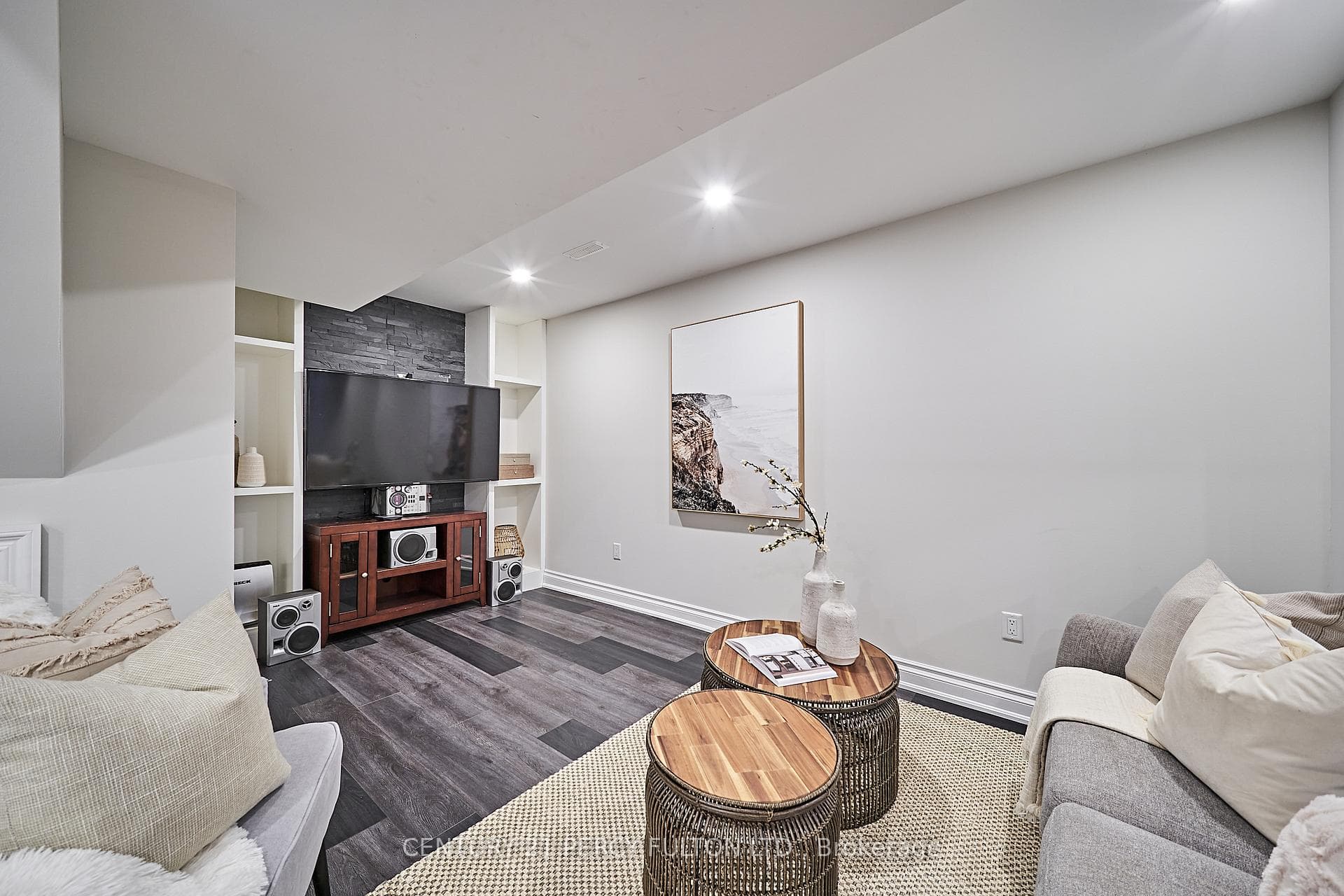 31 Carveth Crescent photo 23