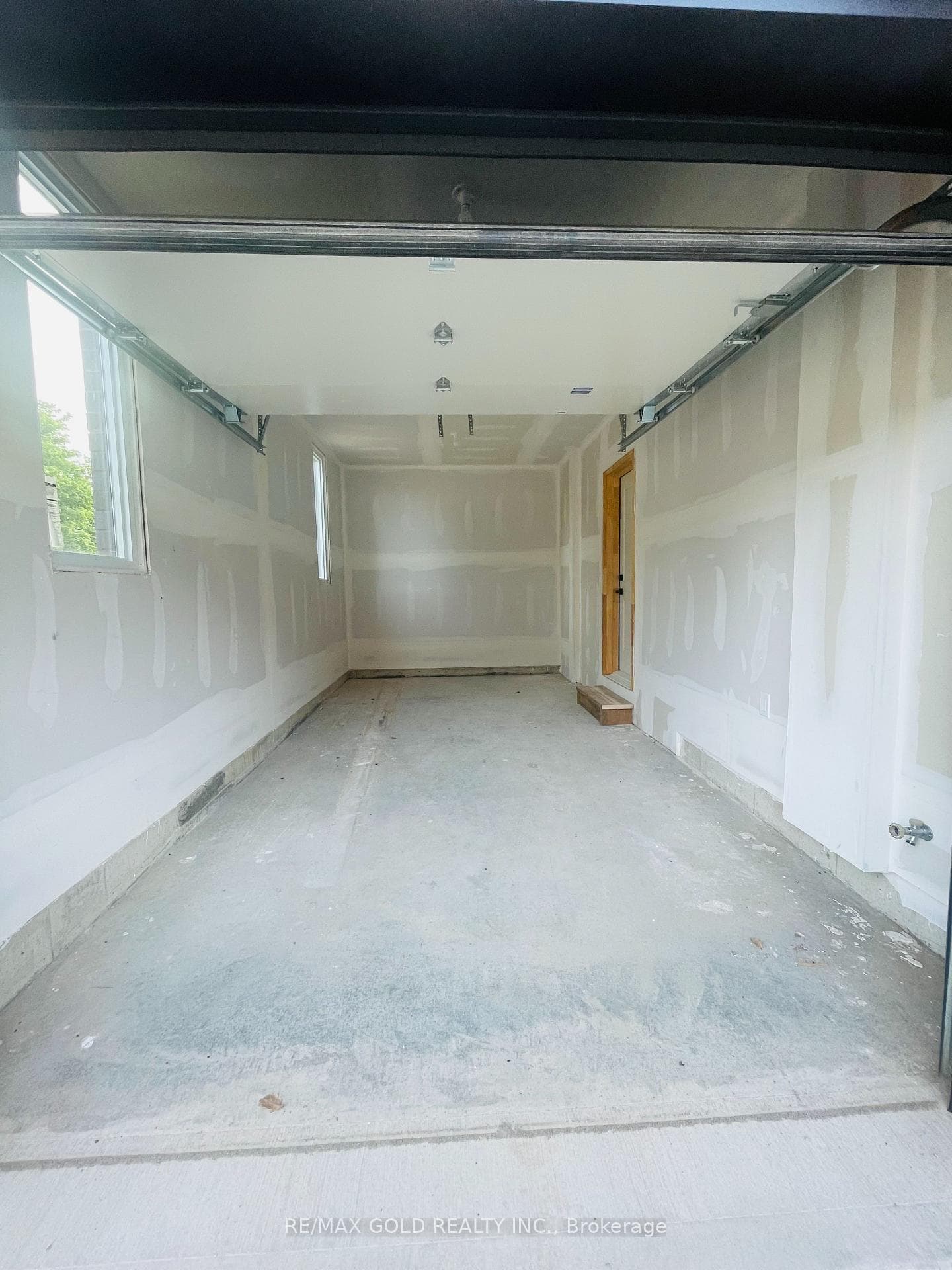 264 Blair Road Unit 6 photo 2