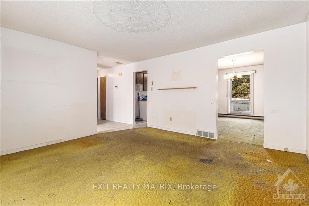 813 NOTRE DAME Street photo 11