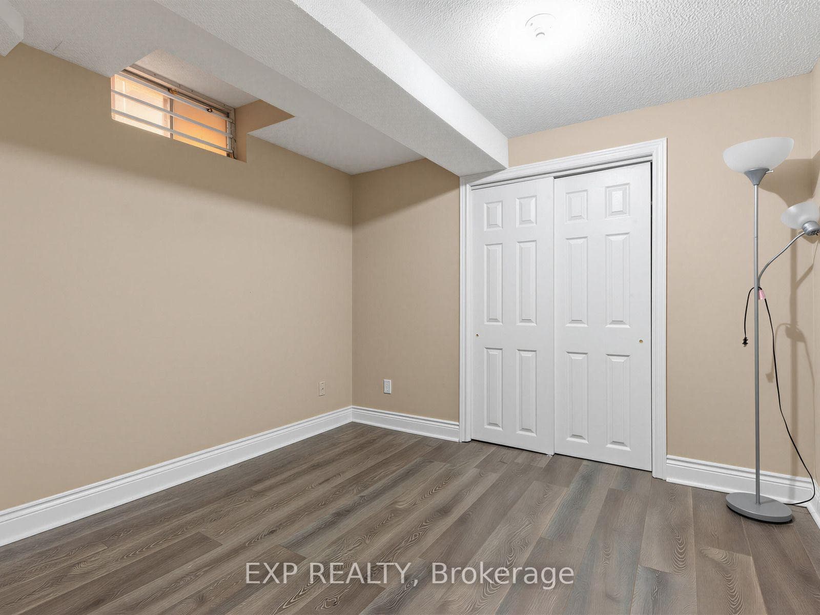 129 Franklin Avenue photo 29