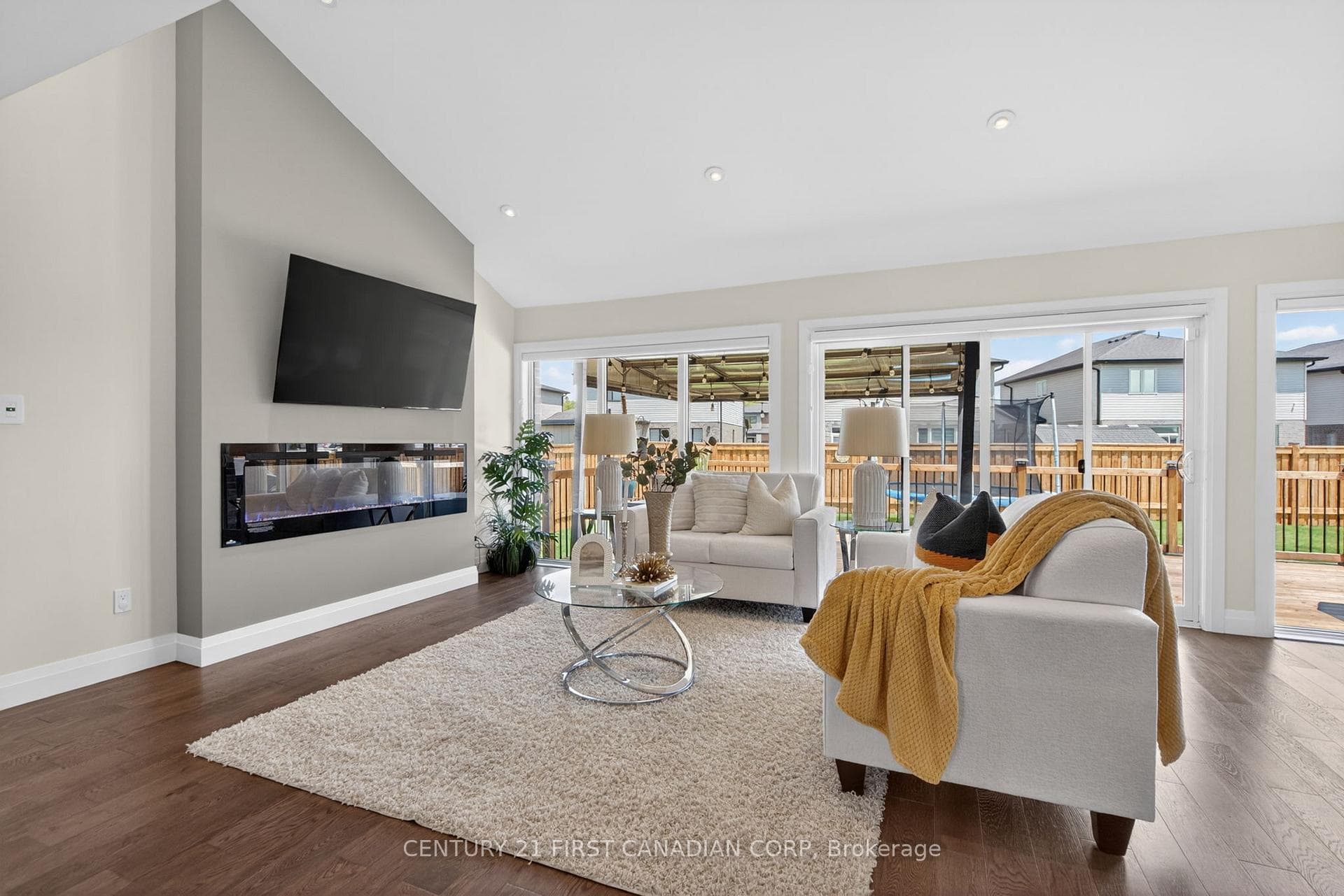 1322 Red Pine Crossing photo 11