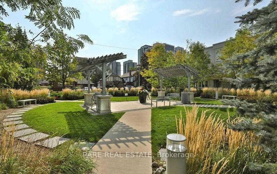 70 Glendora Avenue Unit 14 photo 36
