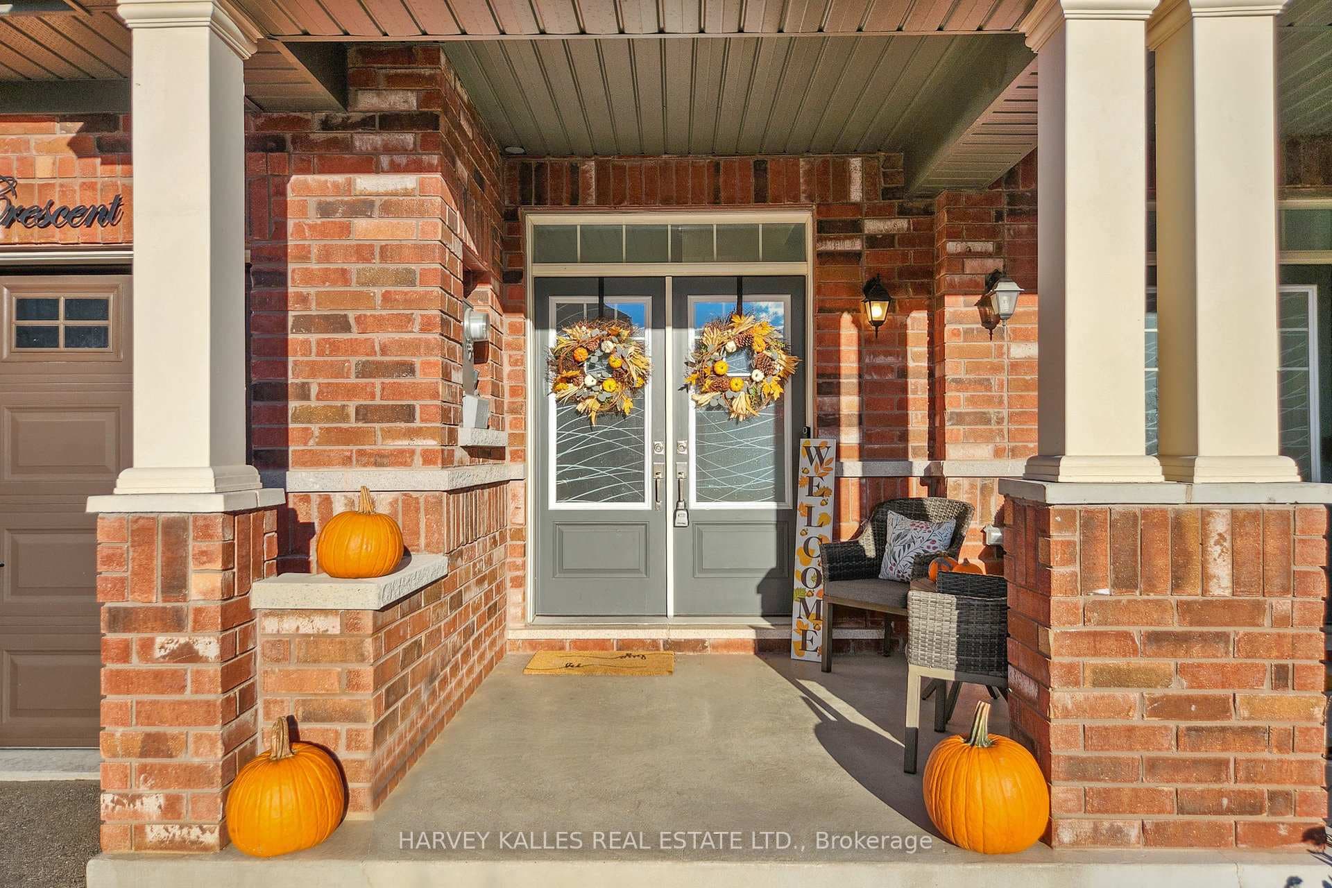 41 Selby Crescent photo 3