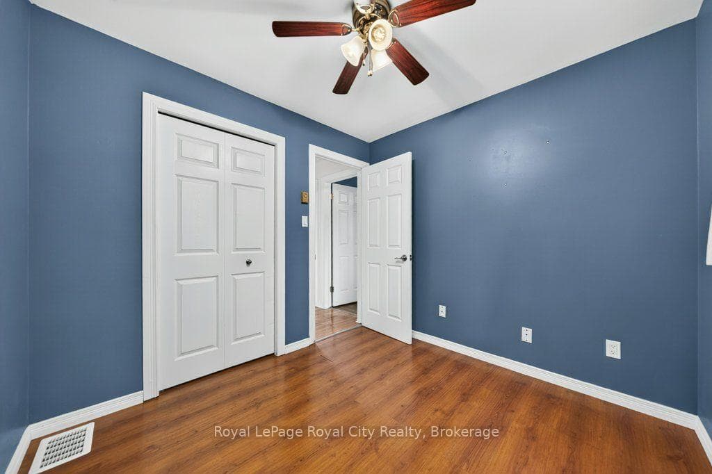 18 Springdale Boulevard photo 25