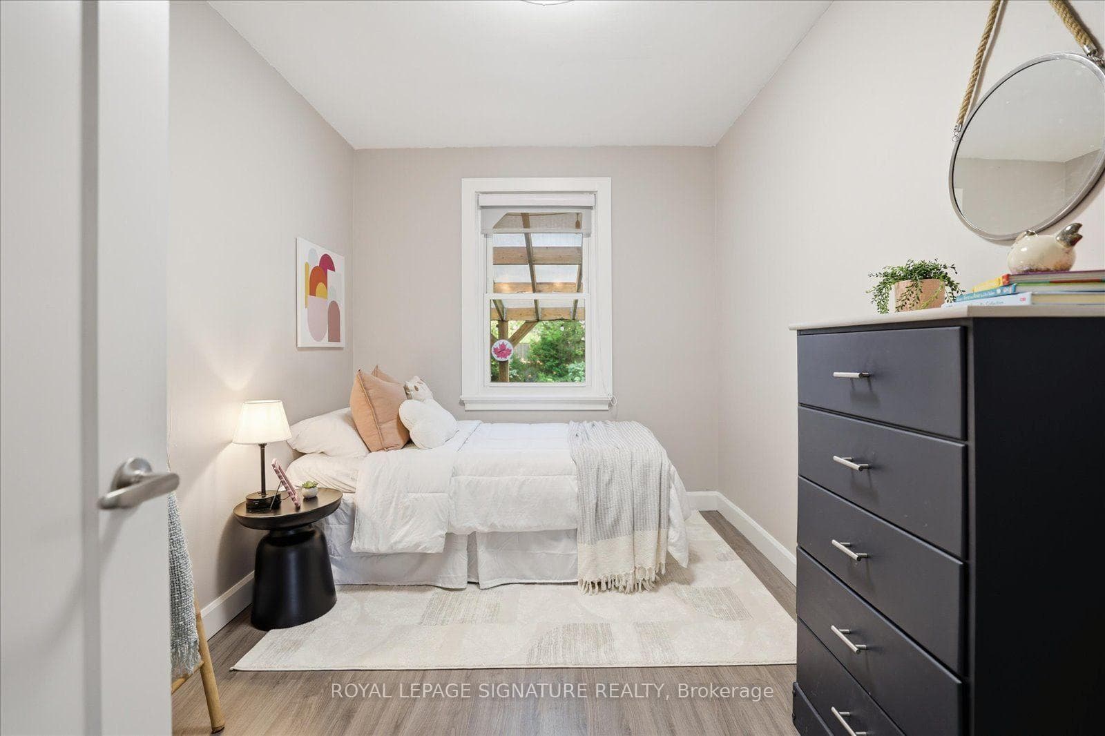 24 Latham Avenue photo 13