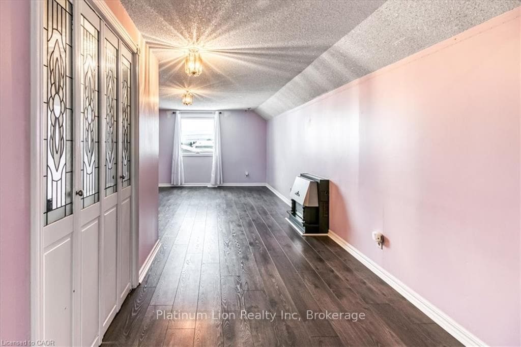2088 Pilon Street photo 20