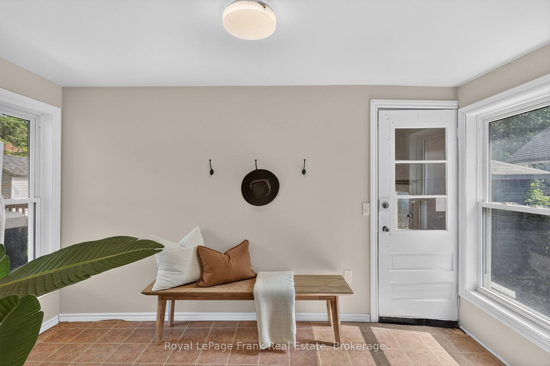 121 Romaine Street photo 22