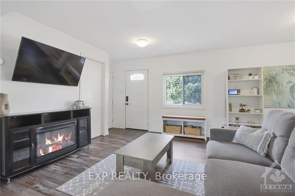 12 PANAMA Avenue photo 5