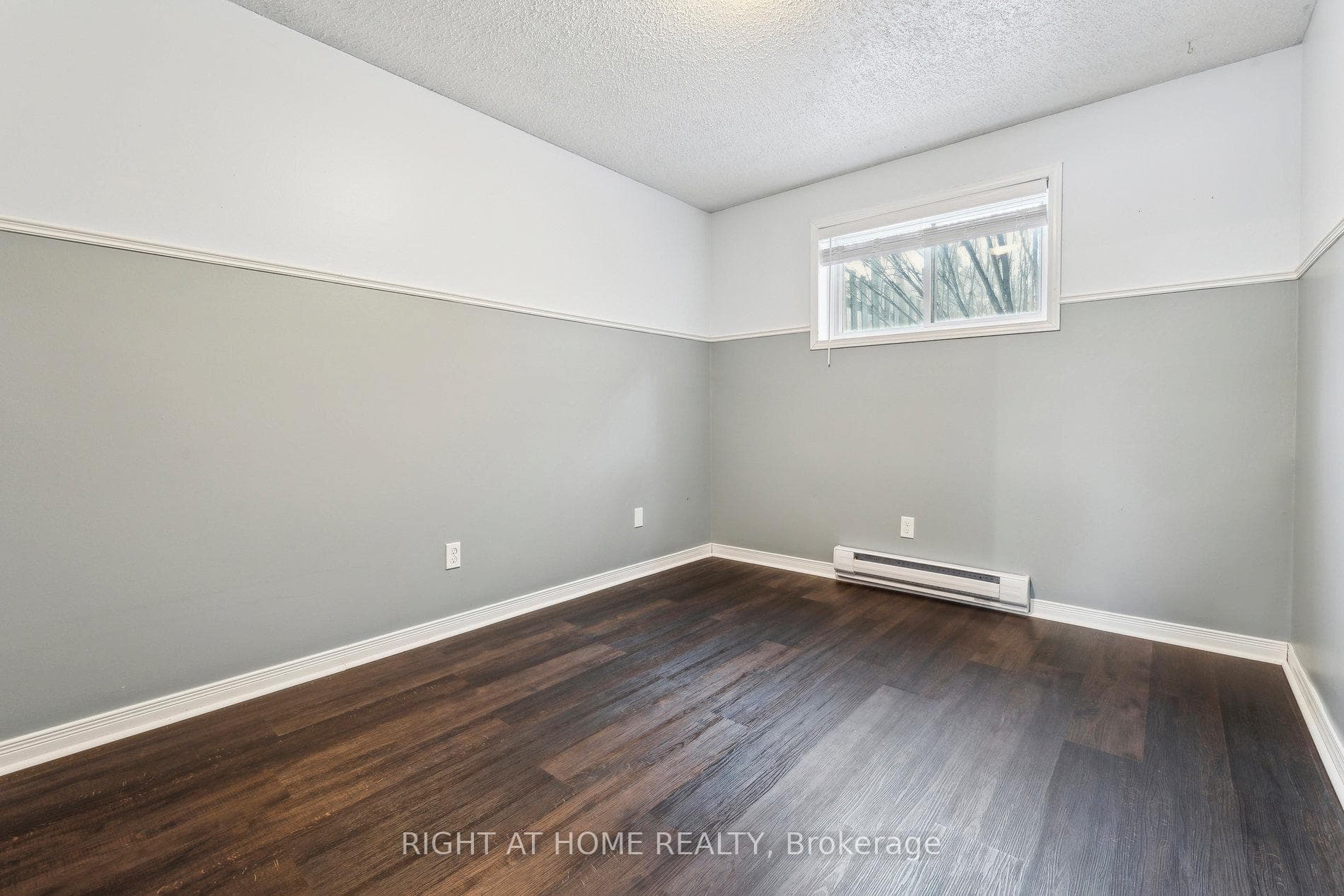 918 Westwood Crescent photo 24
