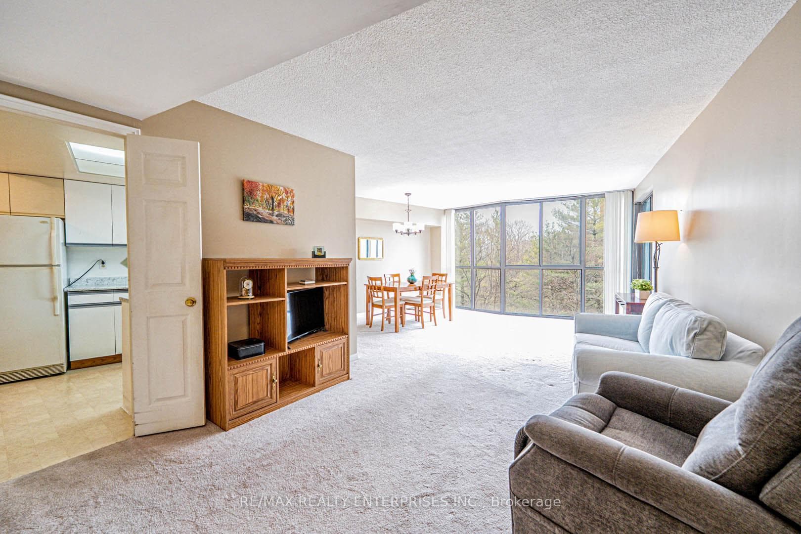 1230 Marlborough Court Unit 406 photo 6