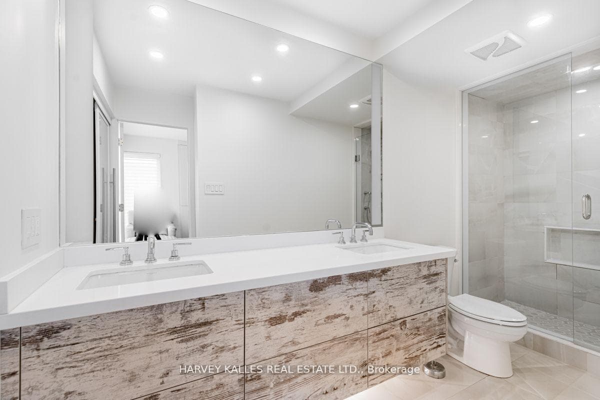 144 Armour Boulevard photo 25