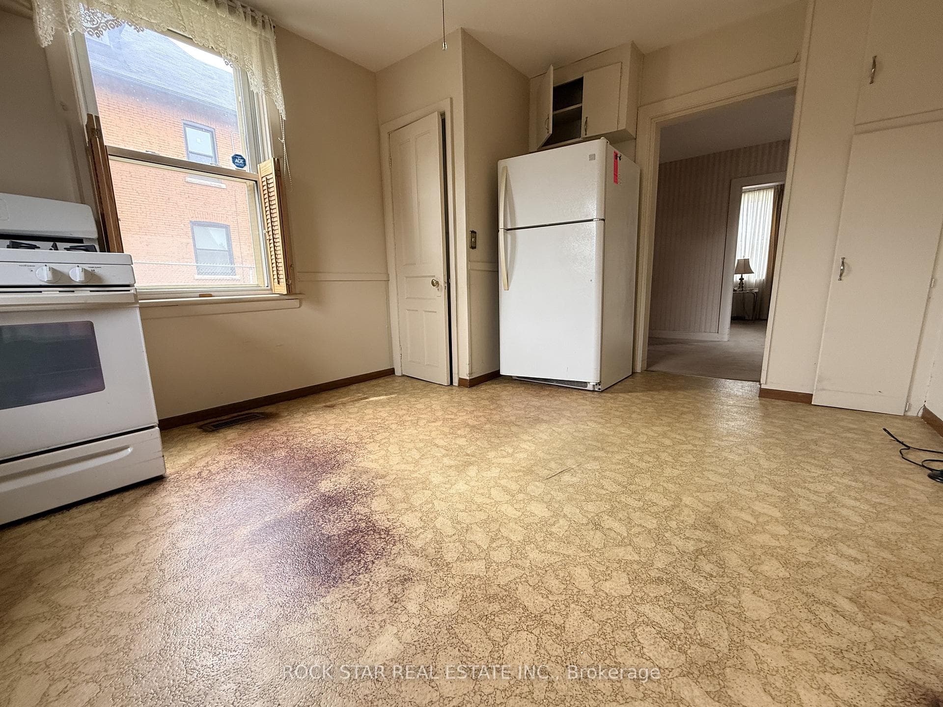 358 Barton Street photo 15