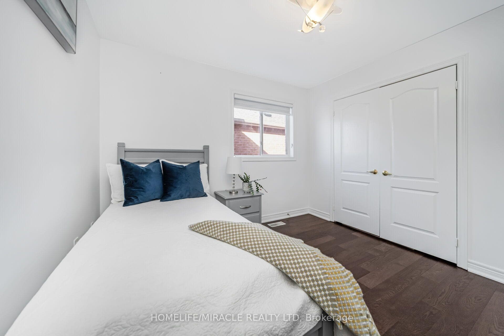49 Cross Country Boulevard photo 31