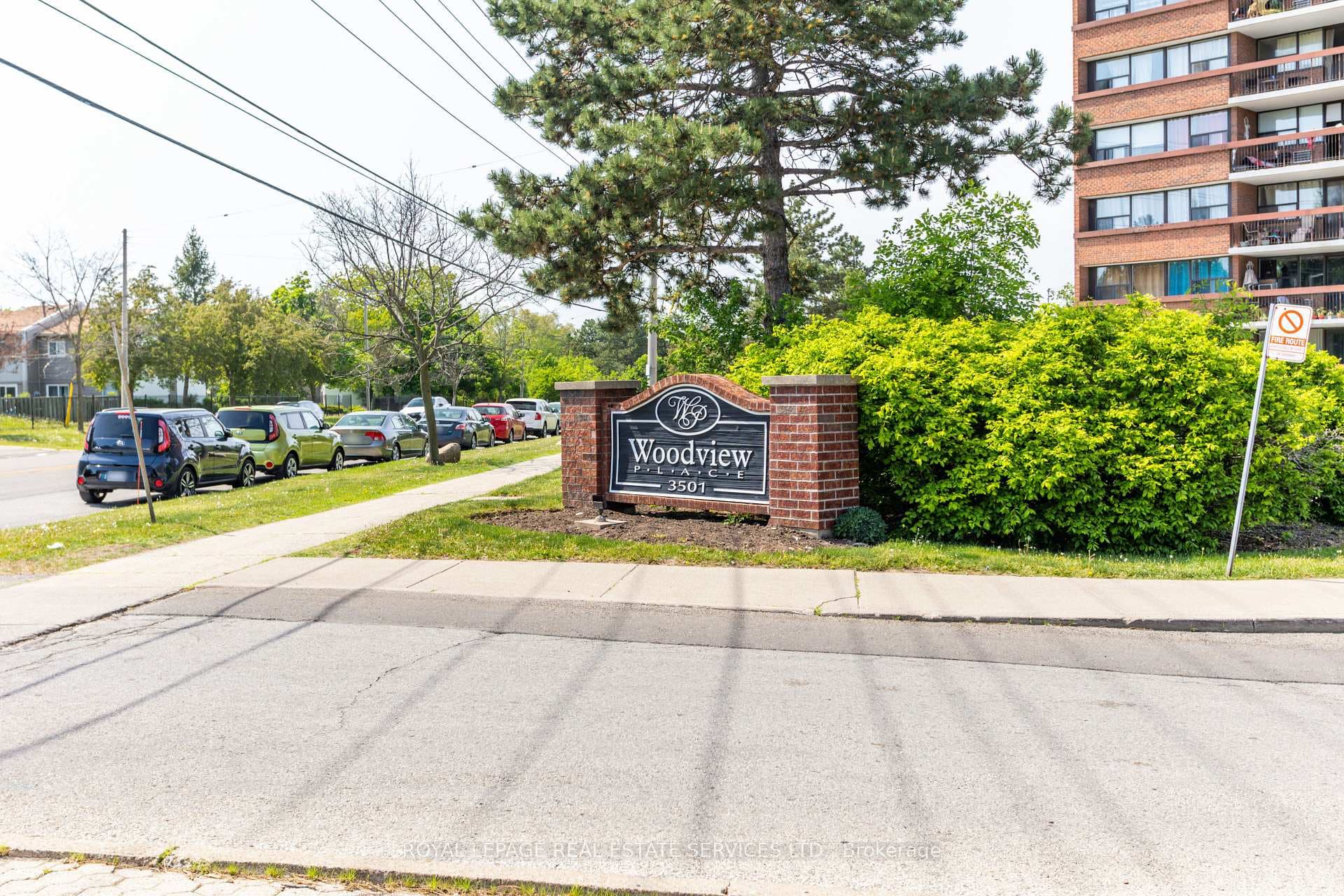 3501 Glen Erin Drive Unit 311 photo 3