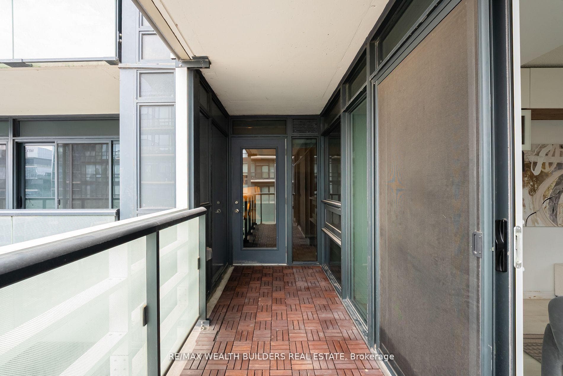 400 Adelaide Street Unit 2322 photo 32