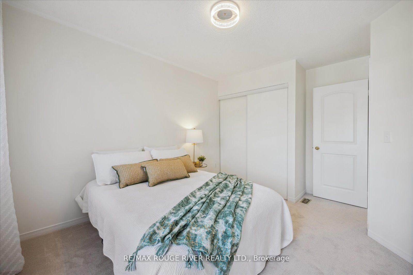 163 Allworth Crescent photo 28