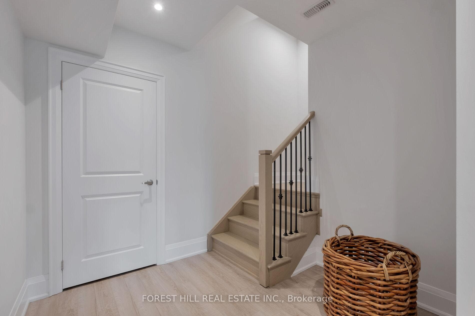 124 Sikura Circle photo 45