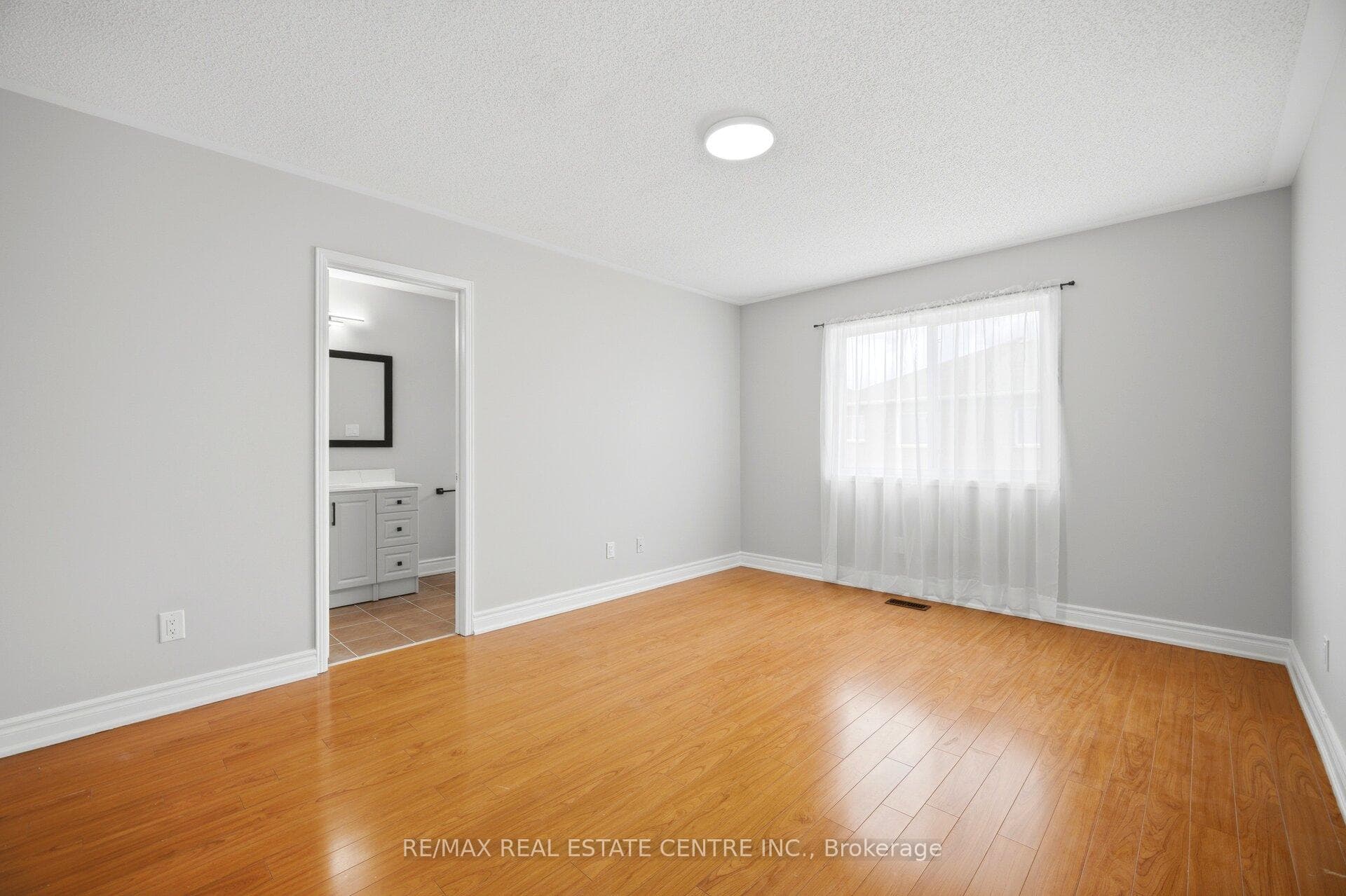 31 Spicebush Terrace photo 23