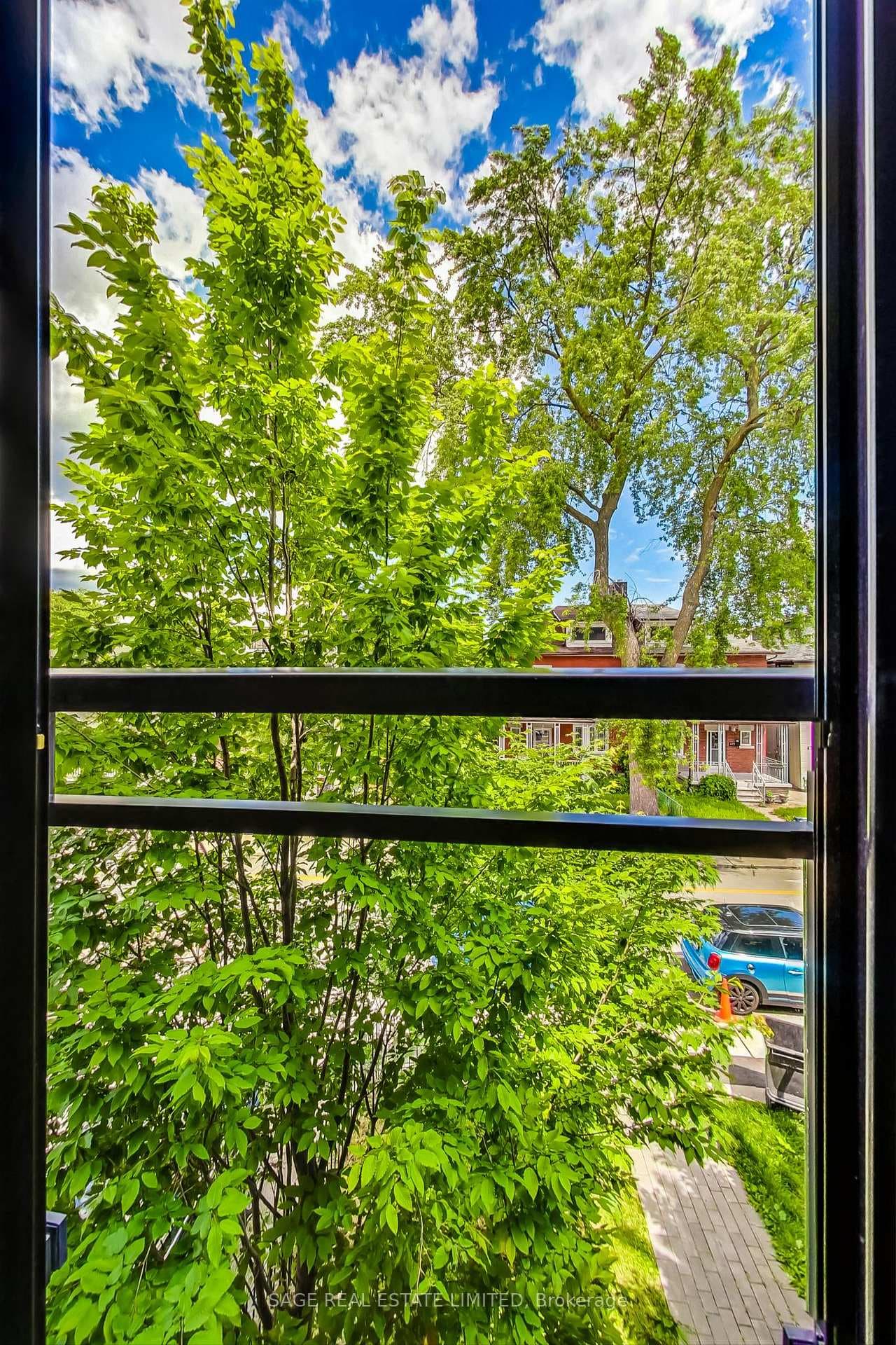 478 Shaw Street photo 13