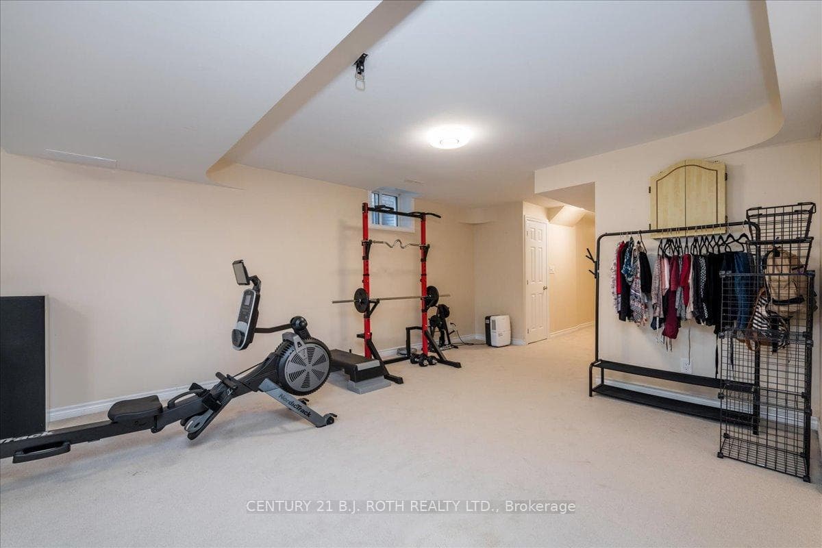 1327 Hunter Street photo 24