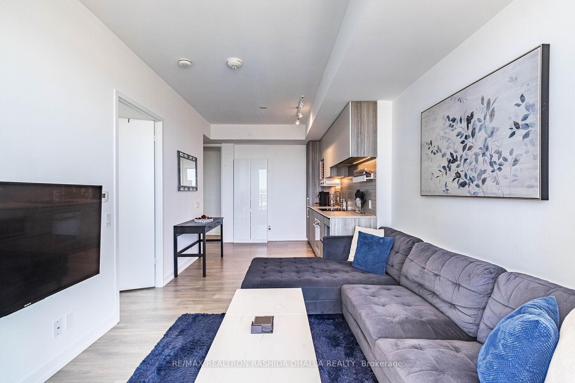 5 Buttermill Avenue Unit 2011 photo 23