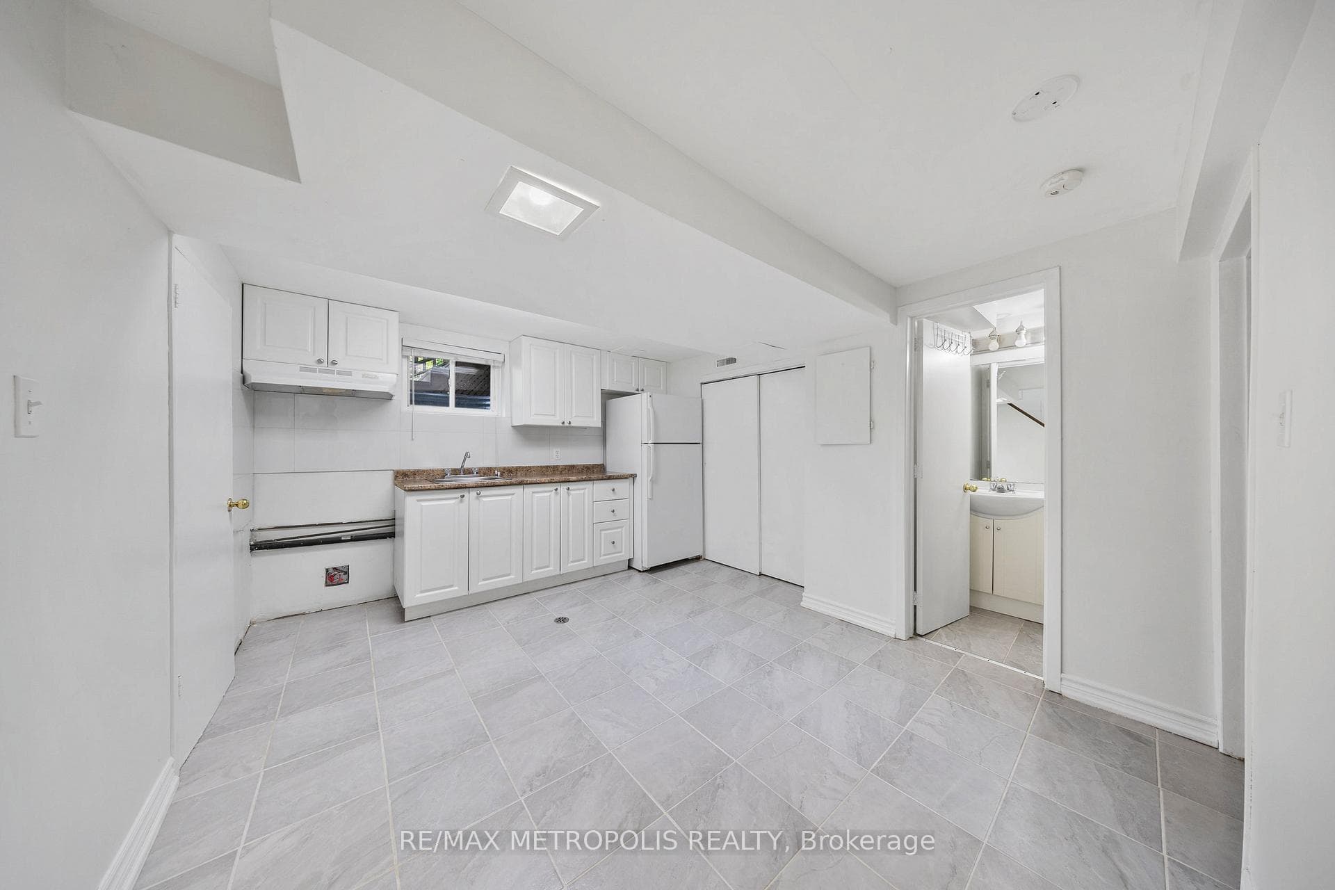 357 Durham Court photo 20