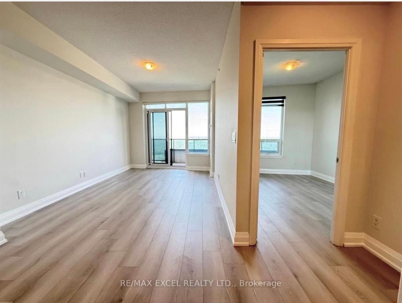 7171 Yonge Street Unit 2602 photo 3