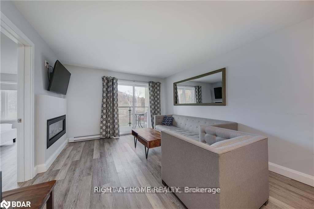 80 Horseshoe Boulevard Unit 102 photo 20