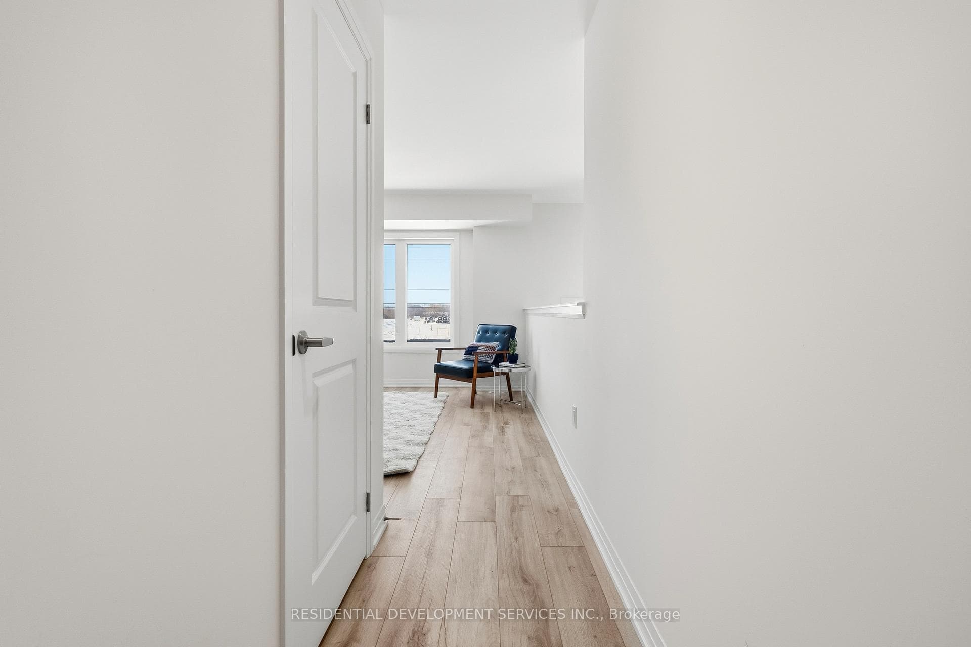11379 Leslie Street photo 4