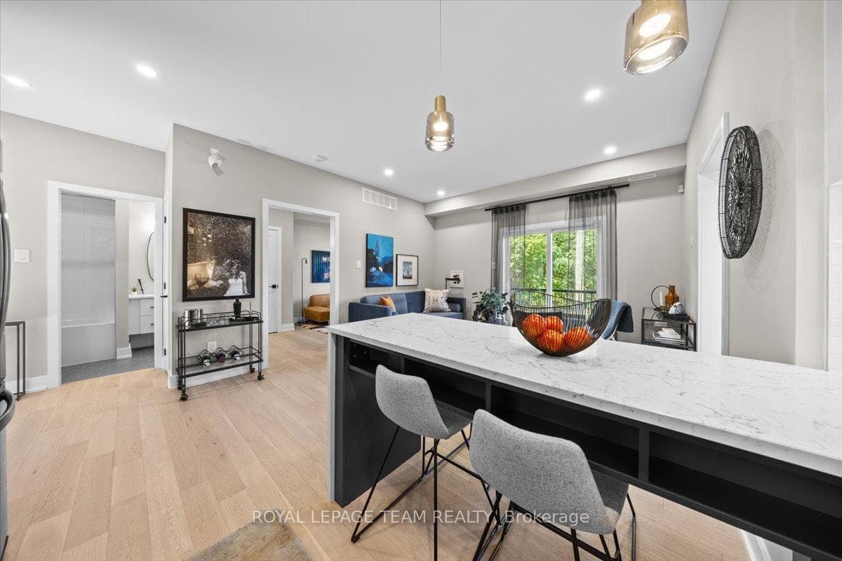 Images provided are to showcase builder finishes