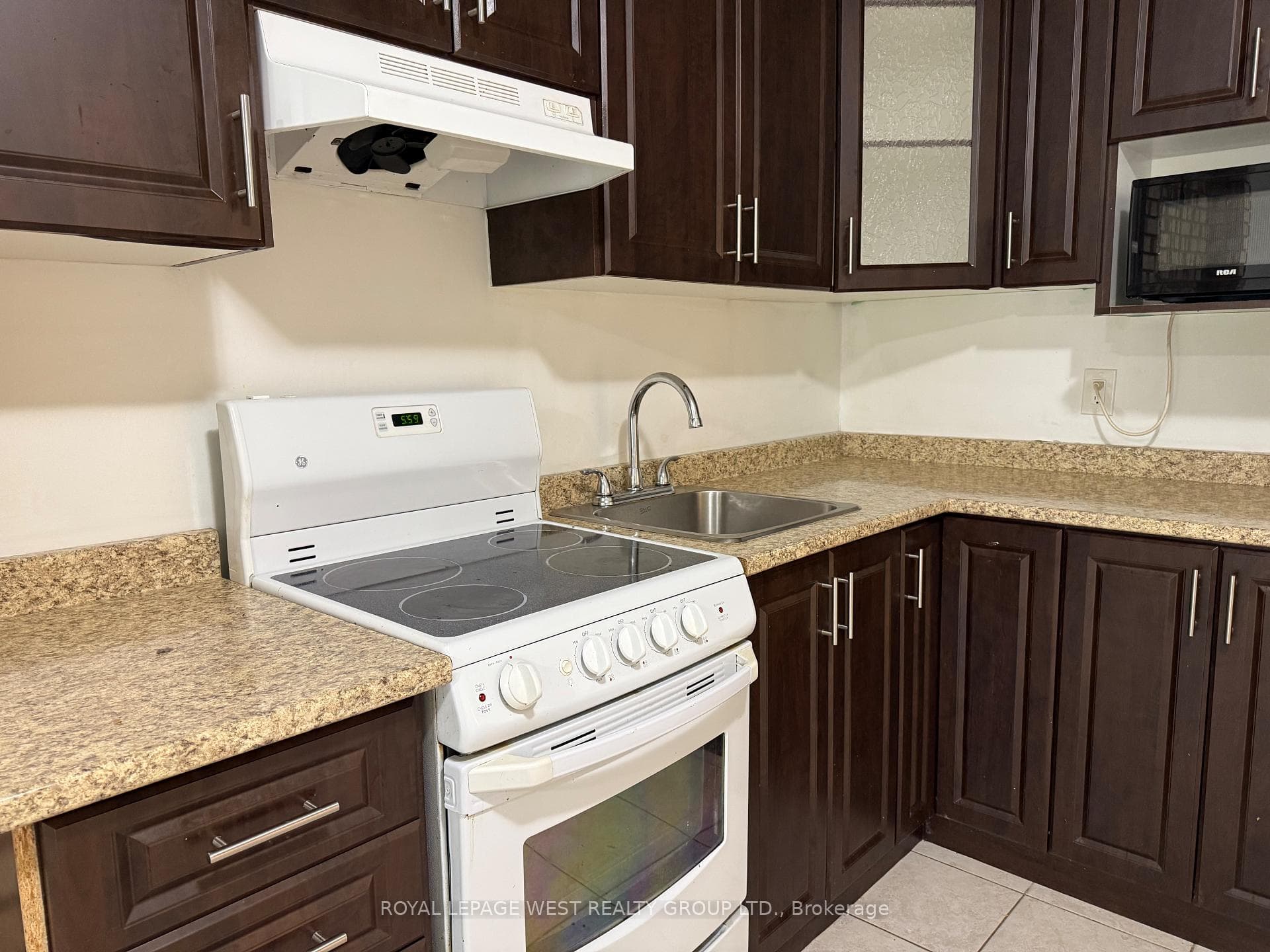 7655 Wildfern Drive Unit BSMT photo 1