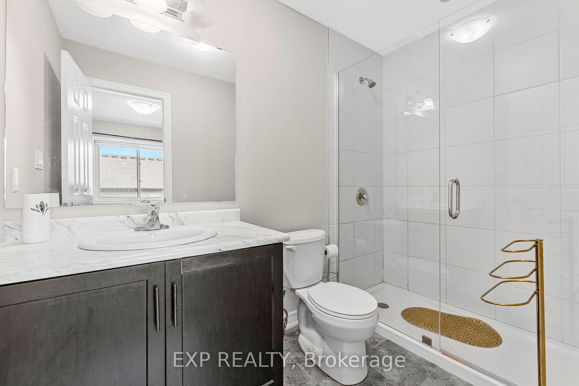 377 Glancaster Road Unit 23 photo 34