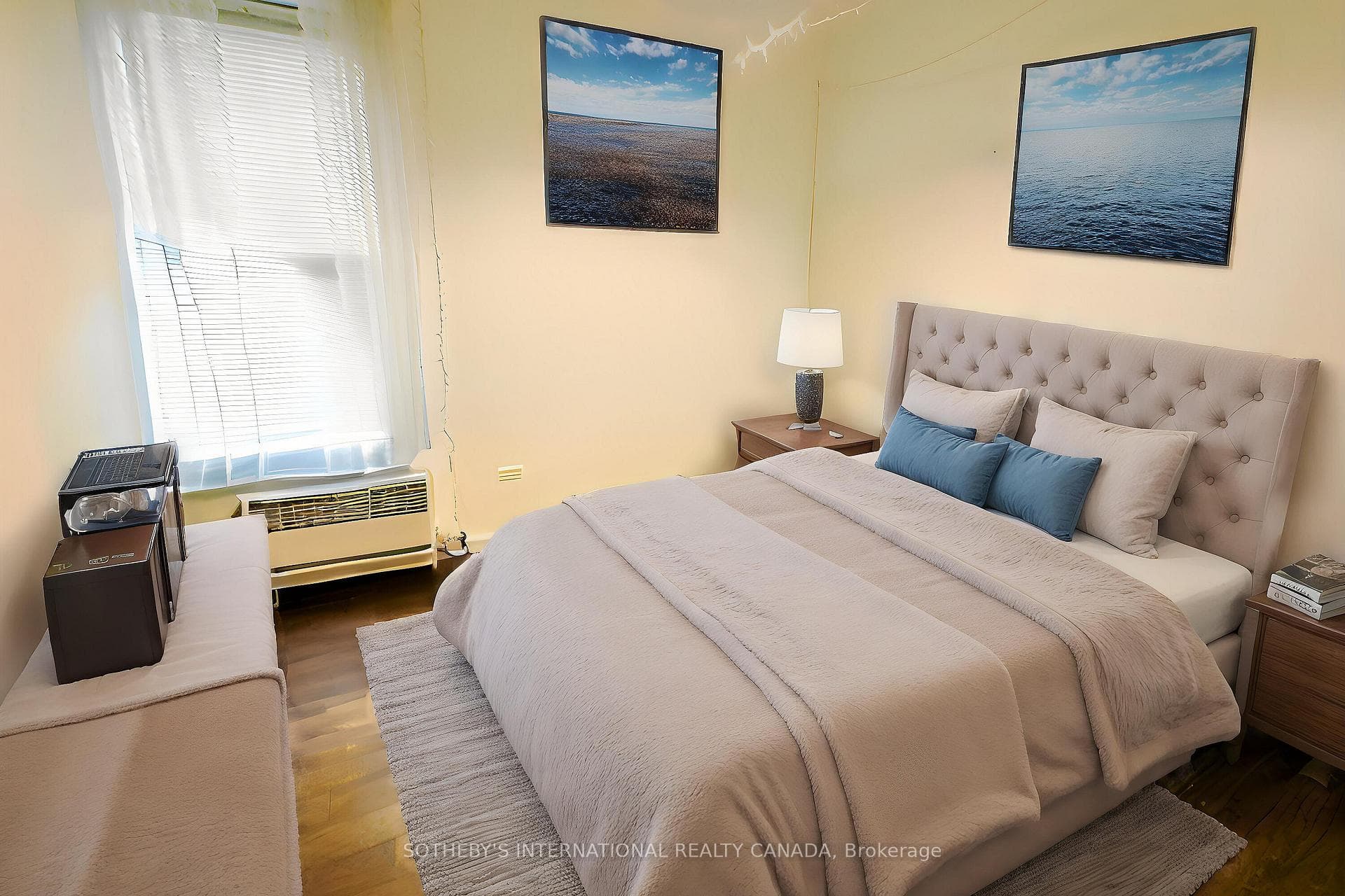 227 Beverley Street Unit 1 photo 9