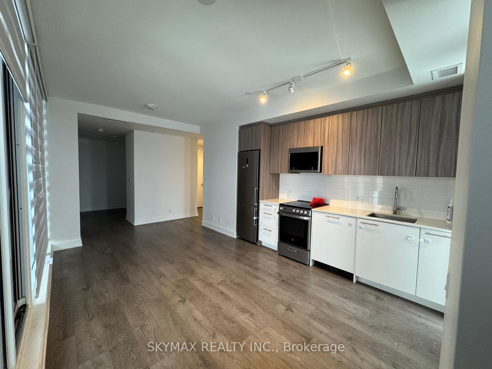 225 Veterans Drive Unit 309 photo 16