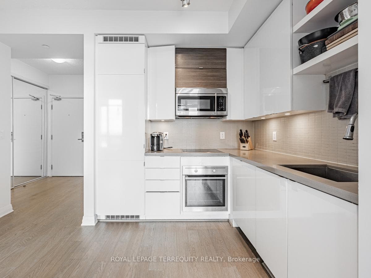 59 Annie Craig Drive Unit 2409 photo 8