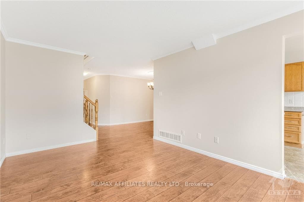 144 LUDLOWE Street photo 14