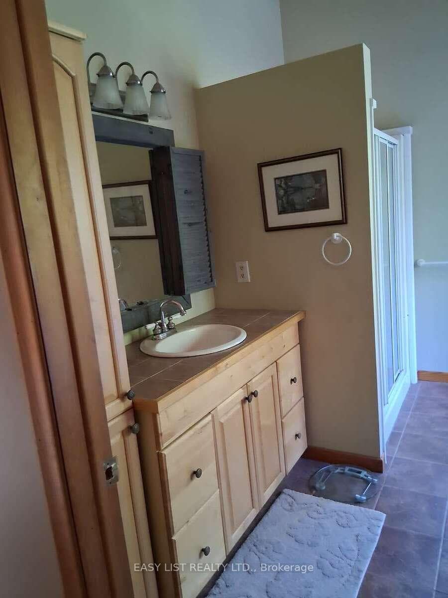 175 Old Man's Lake Lane photo 29