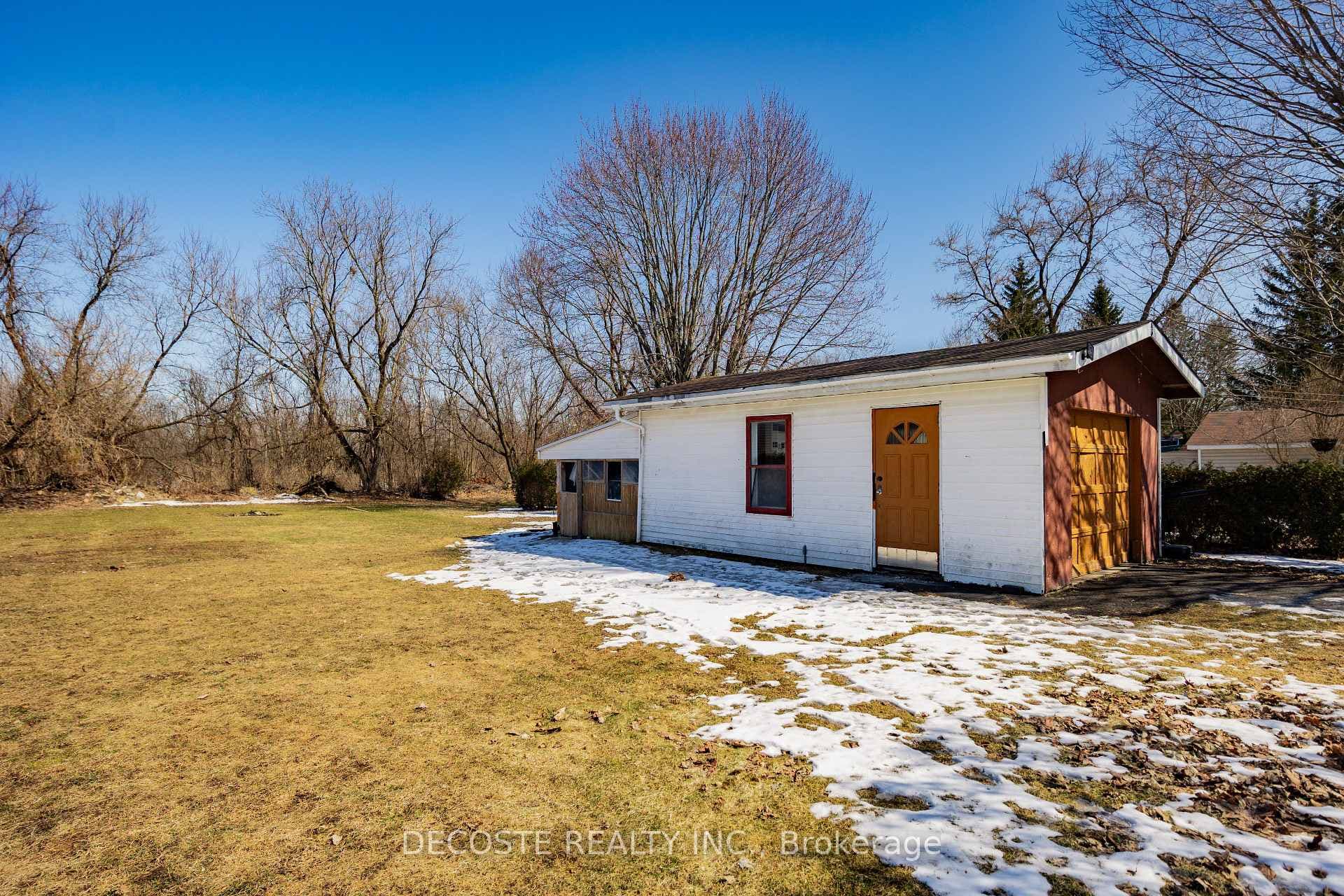 4213 Lancaster Street photo 26